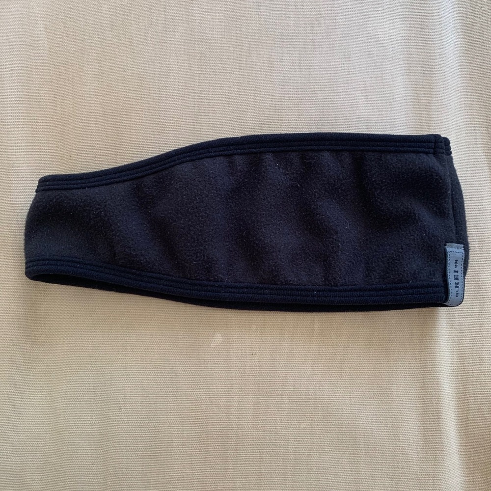REI Black Fleece Headband Ear Warmer One Size Contoured‎ Cold Weather Gorpcore